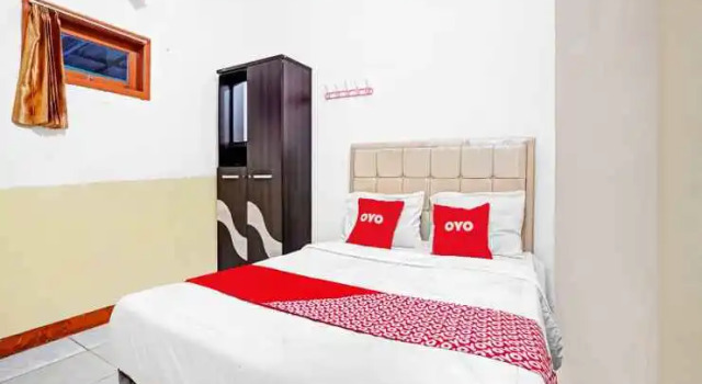 OYO 90648 Kusnan Guest House Syariah