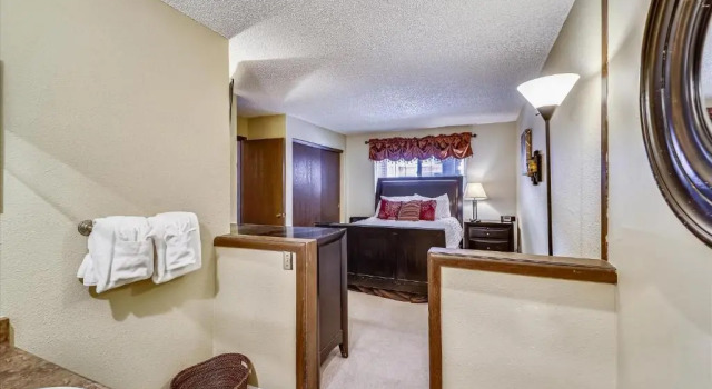 Longbranch Condominiums, Rezerwuj Hotel Hotele w Vail Ski z basenem, Basen