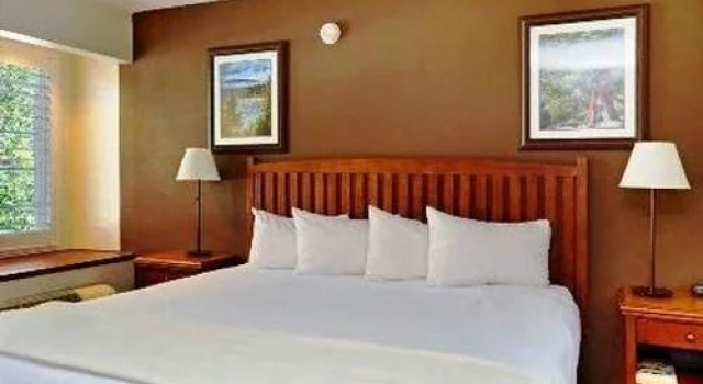 Park Tahoe Aspen Court, Забронировать Отель Отели Саут-Лейк-Тахо с бассейном, Бассейн