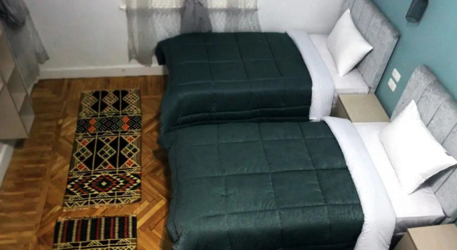 Кровать в общем номере Cheers Hostel Cairo