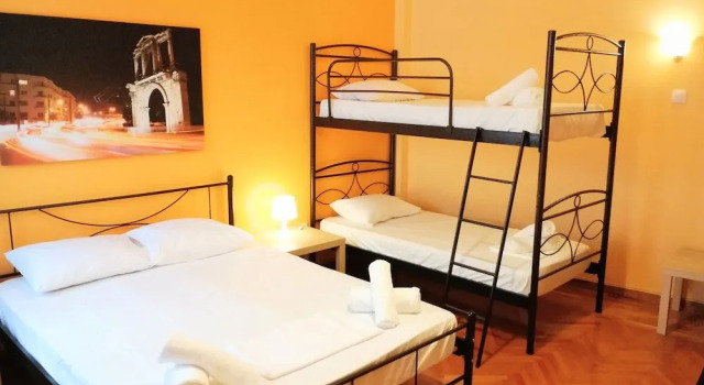 Acropolis museum family apartment