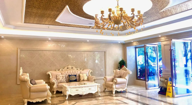 Vienna Hotel (Tea City Central Store of Pu 'er Airport), Rezerwuj Hotel Pu'er Yunnan