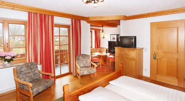 Alpenhof Krün, Varaa Hotelli Hotellit Baijeri pysäköinnillä, Pysäköinti