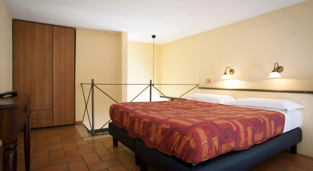 Hotel Villa Medici, Book Hotel Hoteller i Fuorigrotta med pool, Swimmingpool