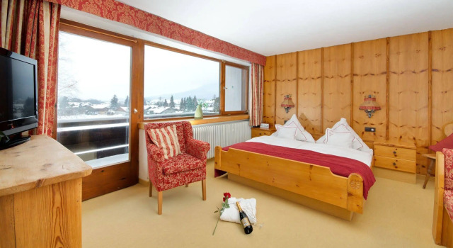 Landhotel Binderhausl, Boek Hotel Hotels in Inzell met ontbijt, Ontbijt