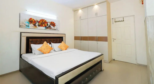 Golden Oak by Redolivenr. DLF Golf Course3bhk, Varaa Huoneisto Gurgaon 