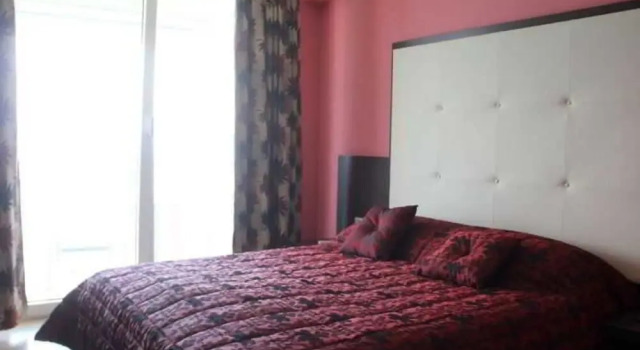 Nimfa Hotel, Varaa Hotelli Radhime Vlorë County