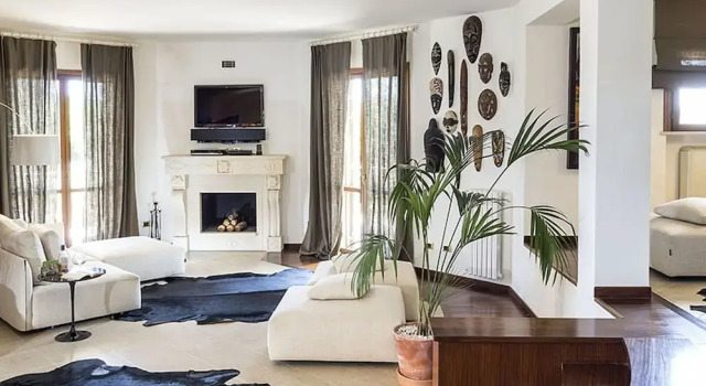 Lovely Luxury Villa With Private Pool Near the Center of Syracuse, Book Villa Hotels in Sicily with Parking, Parking