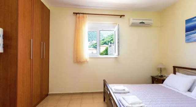 4 Indepent Villas in Bali With Pool and Seaview for Groups up to 28 Persons