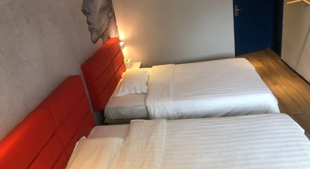 Life Yajo Hotel Xintang Metro Station