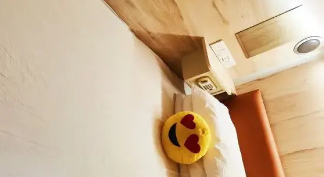 Кровать в общем номере Yi118 Hotel (Leshan Shangzhongshun Branch)