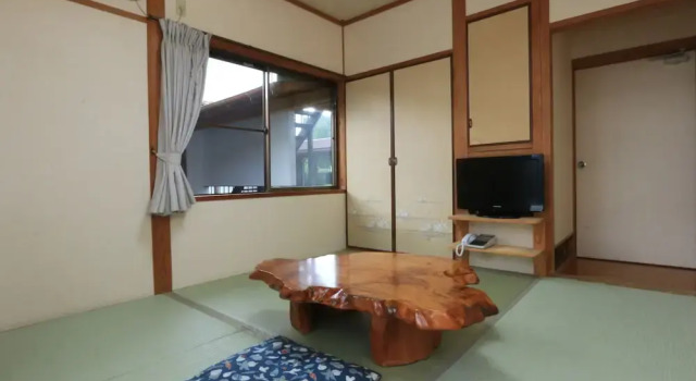 Minshuku Yakusugi-sou, Buchen Sie Hotel Yakushima Kagoshima