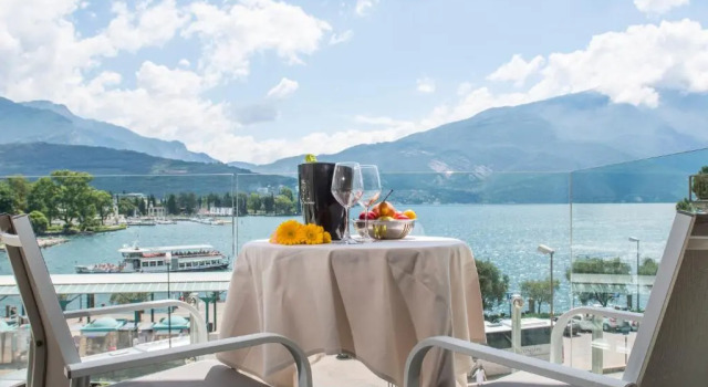 Exclusive Suites Riva
