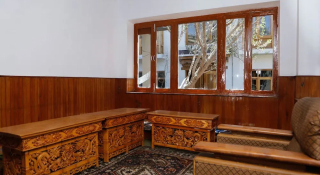 OYO 11490 Hotel Royal Hill