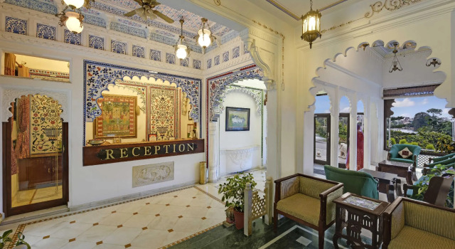 Swaroop Vilas - Lake Facing Boutique Hotel, Забронировать Бутик-отель Отели штата Раджастхана 3 звезды, 3*