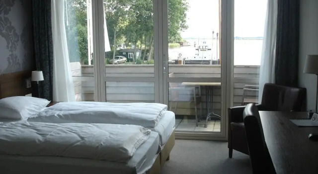 Hotel Restaurant Ie-Sicht, Reserva ahora Hotel Oudega Frisia