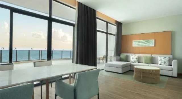 Люкс с видом на море Element by Marriott Yangjiang Hailing Island