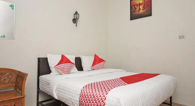 Номер Deluxe OYO 2410 Intan Hotel