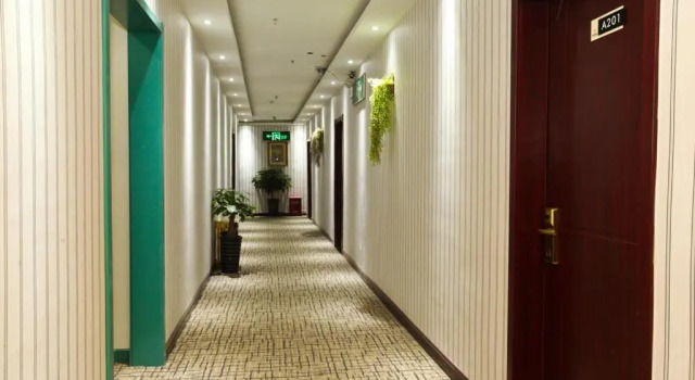 Zhenzhou Time Harbour Express Hotel, Rezervovat Hotel Čeng-čou Henan