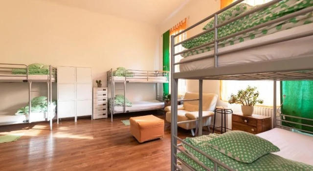 Fluxus Hostel, Забронировать Хостел Хостелы Любляна, рядом с Ljubljana Botanical Garden, Хостел