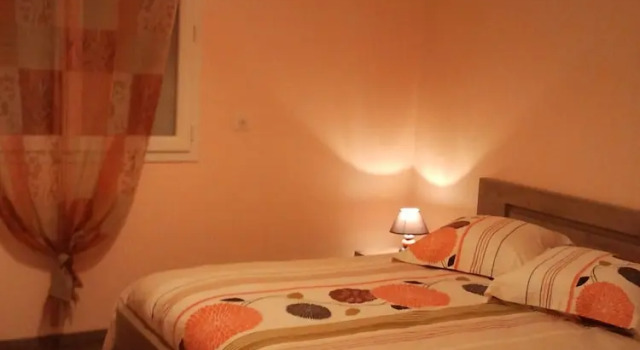 L'oustal del solhel, Rezervovat Hotel Hotely v Montagnol s parkováním, Parkování