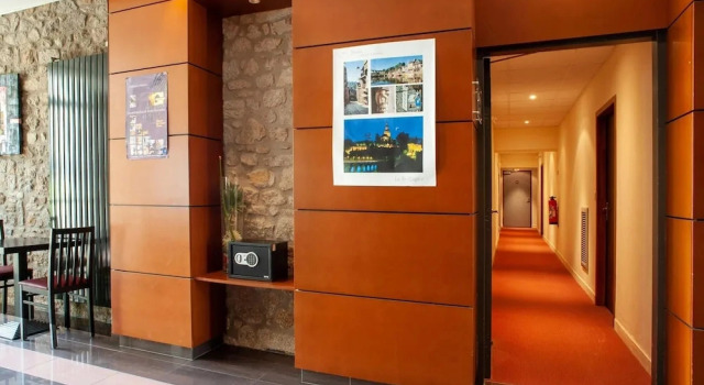 Brittany Flat With Outdoor Pool, Book Lejlighed Dinan 