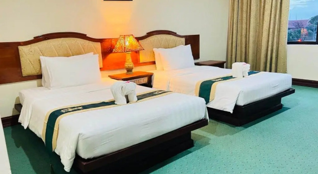 Семейный номер Standard Dragon Royal Angkor Hotel