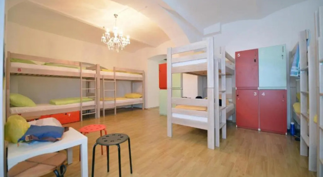 Seng i sovesal Hostel Temza