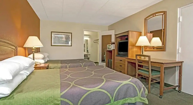 Четырёхместный номер Deluxe Quality Inn Mason Near Kings Island