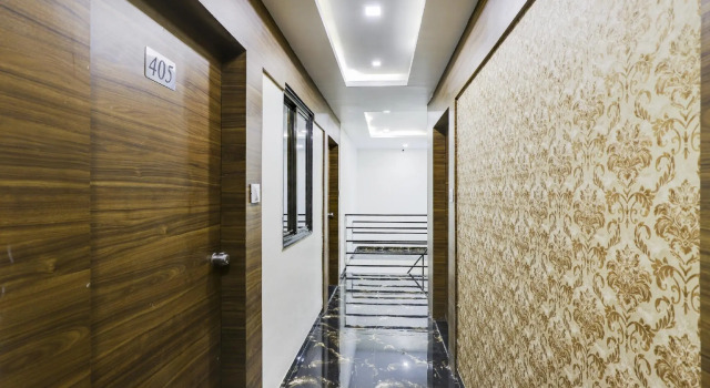 OYO VAD159 Hotel Grand, Забронировать Отель Вадодара штат Гуджарат