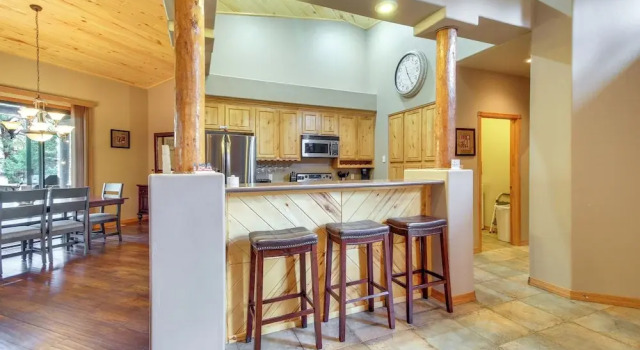 Spacious Torreon Cabin w/ Deck & Gas Grill!, Réserver Maison de vacances Cottages à Show Low, Cottage