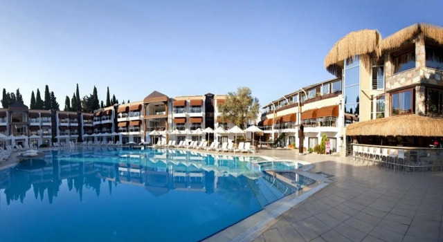 Risa Hotel