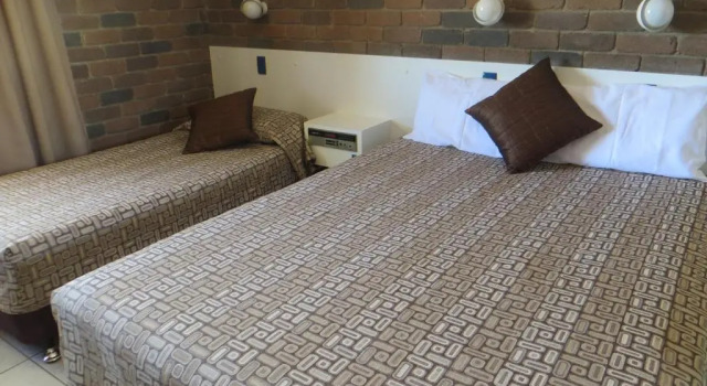 Cattleman's Rest Motor Inn, Book Hotel Hoteller og overnatningssteder i Charters Towers, Hotel