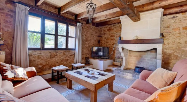 Villa - 4 Bedrooms with Pool - 107803