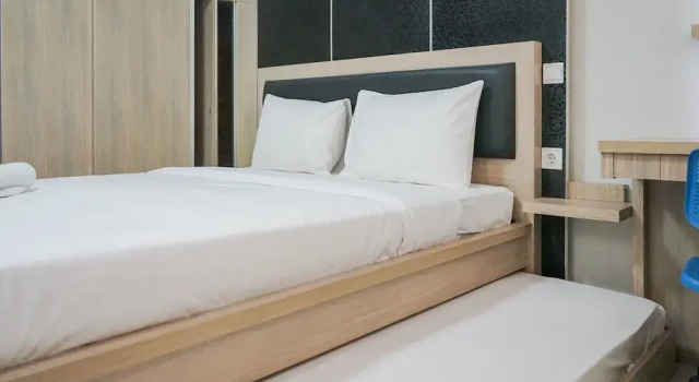 Comfy Studio at Trimezia Beverly Apartment By Travelio, Book Apartment Legok West Java