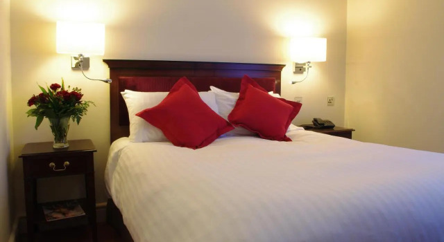 Inn At Woburn, Boek Hotel Woburn Bedfordshire