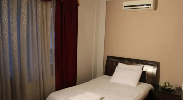 Одноместный номер Economy с балконом Hotel Adria
