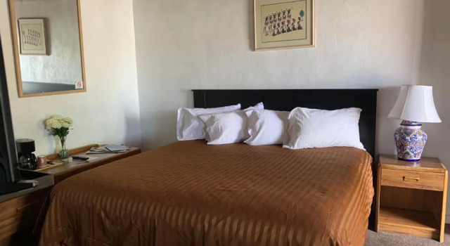Номер Standard Cottonwood Court Motel