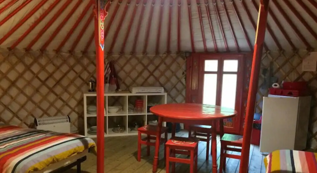 Mongolian Yurts, Rezervasyon Otel Pyrenees National Park otoparklı oteller, Otopark