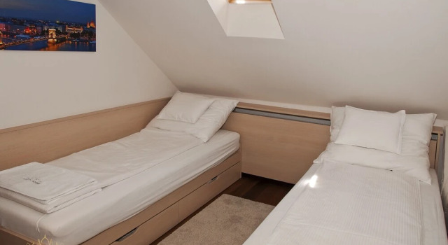 Andrassy2 Apartment - fireplace, A/C, free Wifi, city centre, Забронировать Апартаменты/квартира Апартаменты Будапешта, Апартаменты/квартира