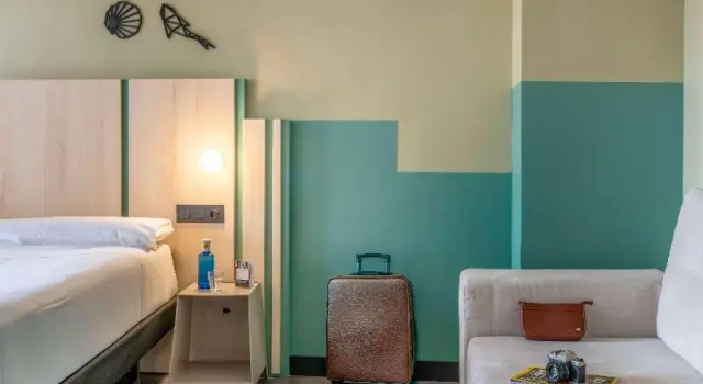 Четырёхместный номер Standard Ibis Styles Zaragoza Centro