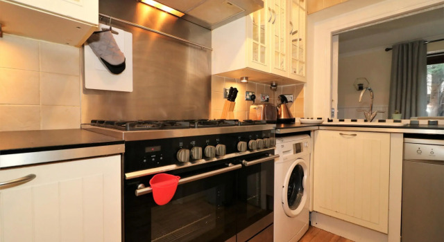 Shield House - Govan, Boek Appartement Hotels in Govan met parkeren, Parkeren