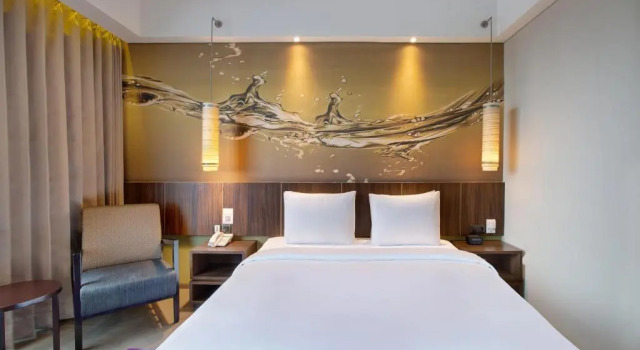 Standard room Holiday Inn Bandung Pasteur by IHG