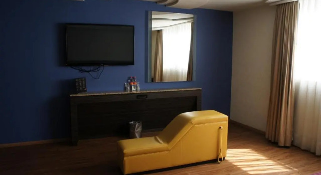 Полулюкс Deluxe Motel Caban
