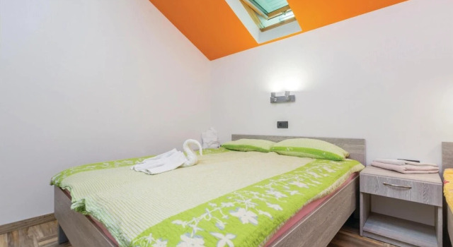 Beautiful Home In Gabonjin With Sauna, Book Hotel Hotels in Kvarner Islands with a Pool, Swimming Pool