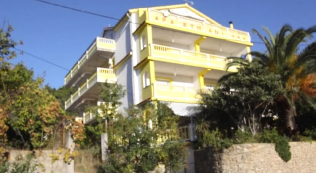 Apartments Meri, Prenota Appartamento Hotel a Isole Quarnerine con parcheggio, Parcheggio