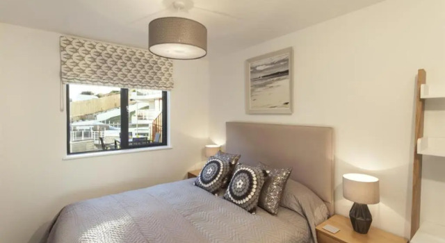 1 Middlecombe - Indoor Pool and 4 minute walk to Woolacombe Beach!