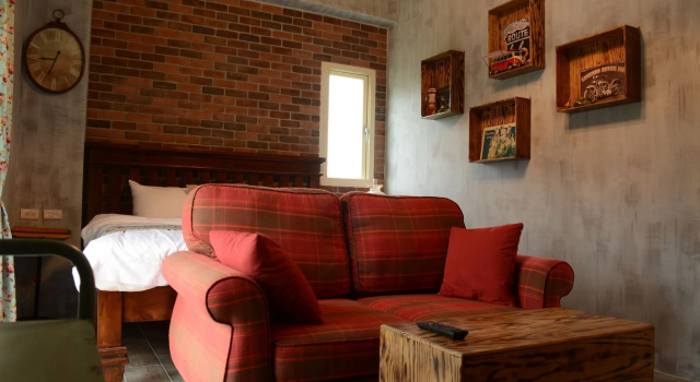Brulees Done, Book Hotel Luodong Yilan County