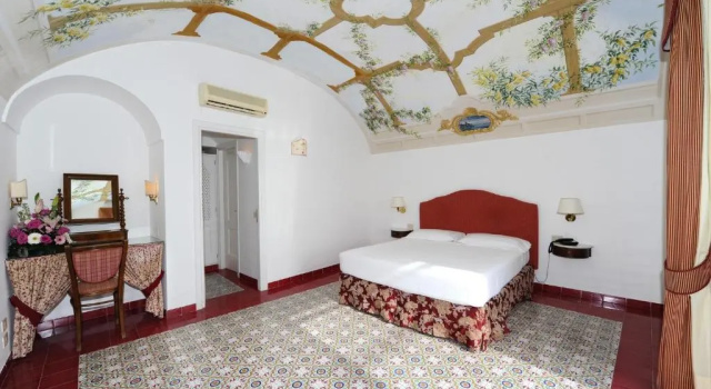 Полулюкс Hotel Luna Convento