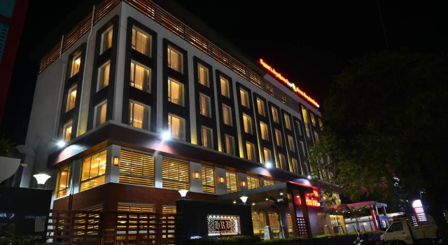 Raaj Bhaavan Clarks Inn Chennai, Забронировать Отель Отели штата Тамилнада с завтраком, Завтраки